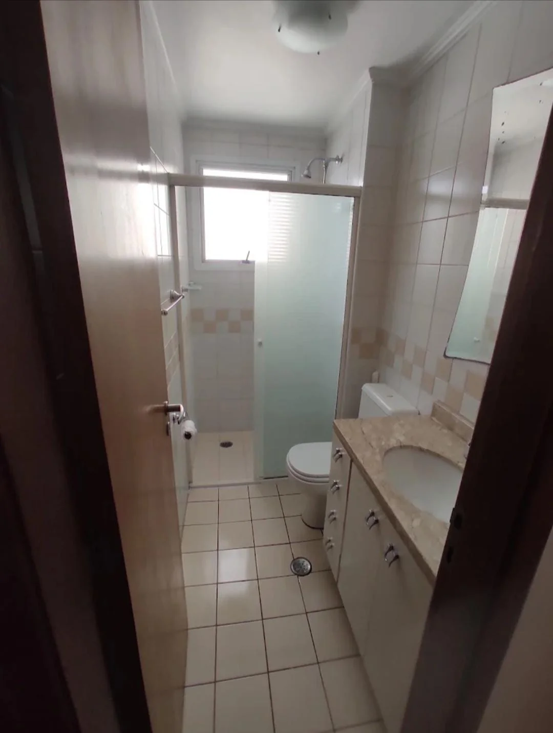limpeza de casa com muito lixo